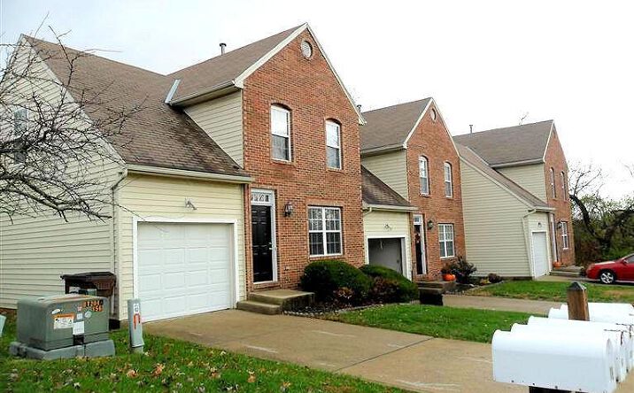 18 Applewood Circle, Oxford