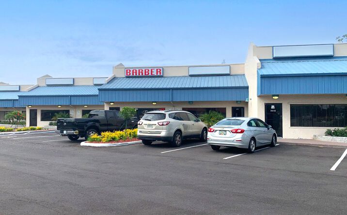 Pictures of Retail property located at 900 Dixon Boulevard, Cocoa, FL 32922 for sales - image #1