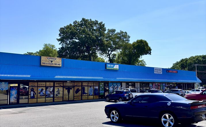 Pictures of Retail property located at 9821 RTE 1, BELLWOOD, VA 23237 for sales - image #1