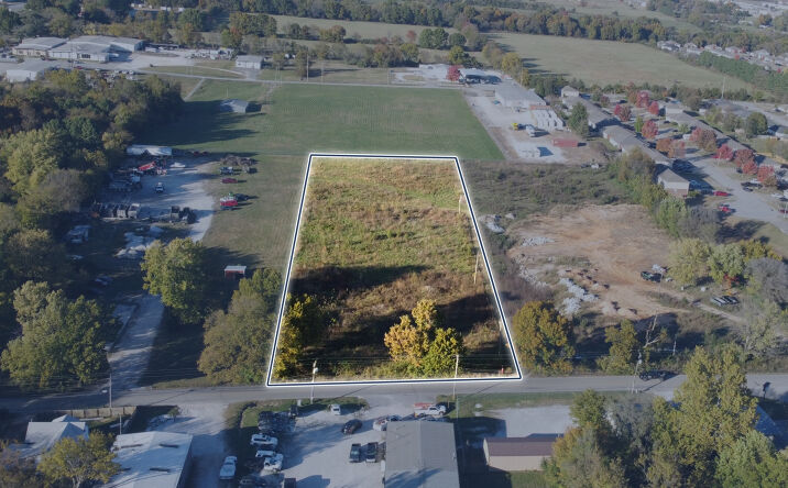 Pictures of Land property located at 560 W County Line Rd, Springdale, AR 72764 for sales - image #1