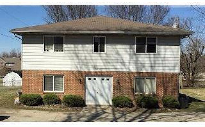 Carson Road, Monroe