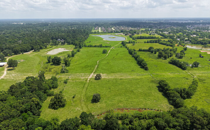 Pictures of Mixed Use, Land property located at 41115 COMMUNITY RD, MAGNOLIA, TX 77354-1344 for sales - image #1