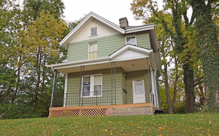 Highland Avenue, Silverton