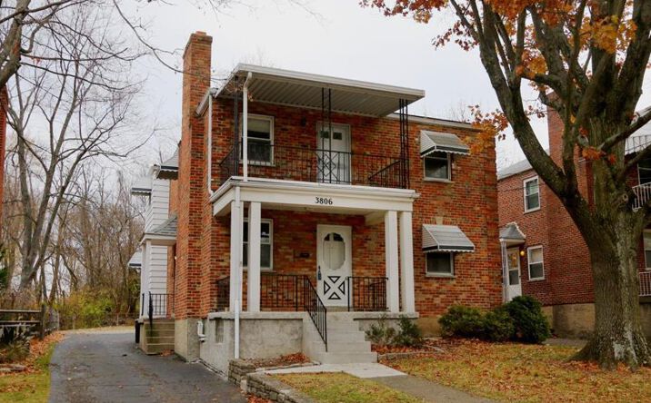 Gardner Avenue, Silverton