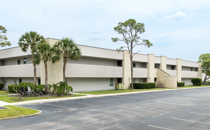 Pictures of Retail, Office property located at 1403 Medical Plaza Drive, Sanford, FL 32771 for sales - image #1