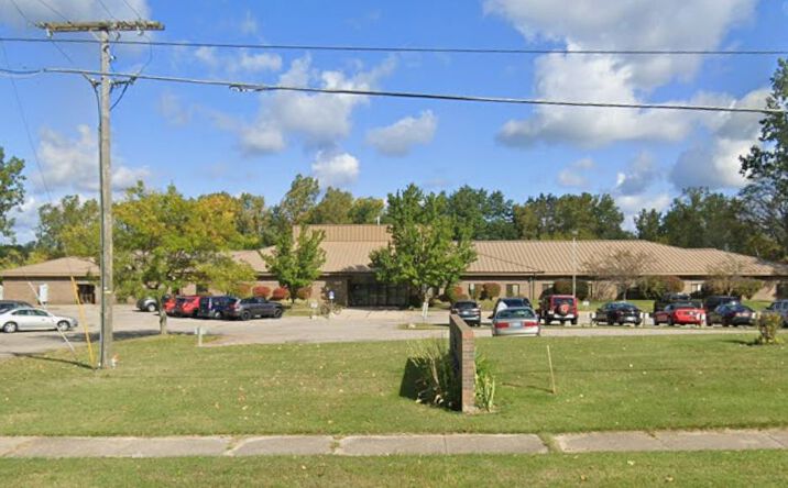 Pictures of Multifamily, Office property located at 497 Waukonda Avenue, Benton Harbor, MI 49022 for sales - image #1