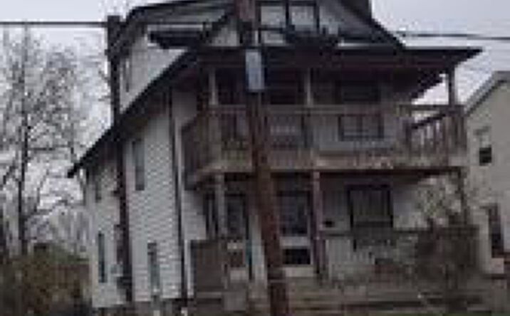 Mills Avenue, Norwood