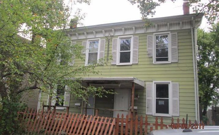 824 Greenwood Avenue, Hamilton