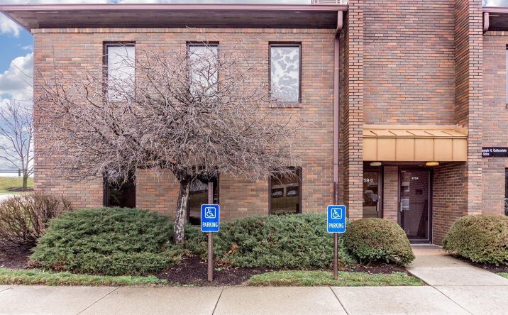 Cornell Road 4D, Blue Ash