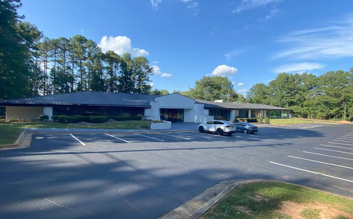 Pictures of Retail, Office, Industrial property located at 5000 MCGINNIS FRY RD, ALPHARETTA, GA 30005-3919 for sales - image #1