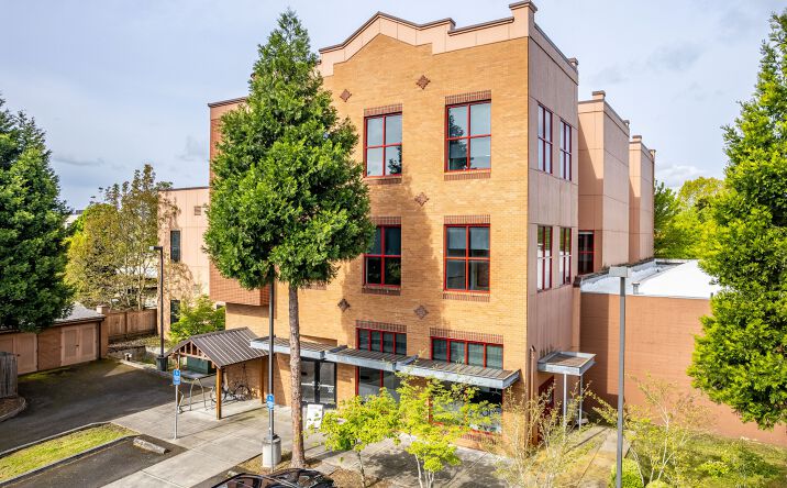 Pictures of Office property located at 3934 Northeast Martin Luther King Junior Boulevard, Portland, OR 97212 for sales - image #1