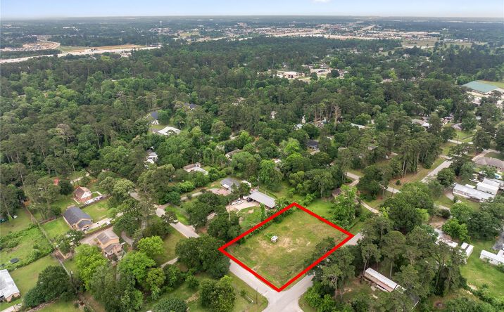 Pictures of Land property located at 29810 Kingbird Drive, Tomball, TX 77377 for sales - image #1
