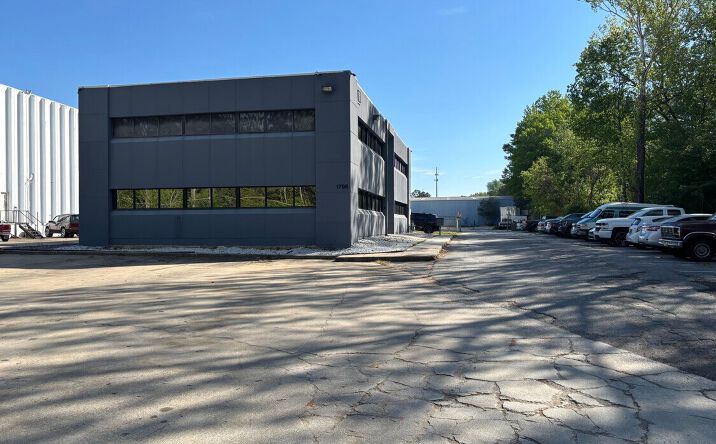 Pictures of Office, Industrial, Mixed Use property located at 1798 MONTREAL CIR, TUCKER, GA 30084-6816 for sales - image #1