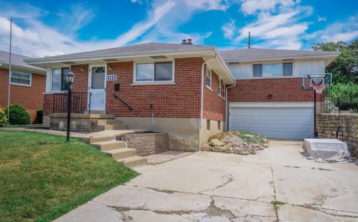 1115 Susan Drive, Hamilton