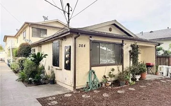 Pictures of Multifamily property located at 364 W 15th, San Pedro, CA 90731 for sales - image #1