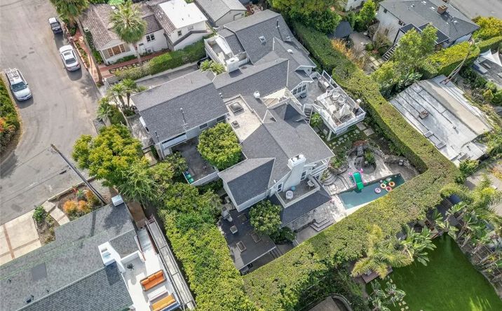 Pictures of Multifamily property located at 616 Cuprien Way, Laguna Beach, CA 92651 for sales - image #1