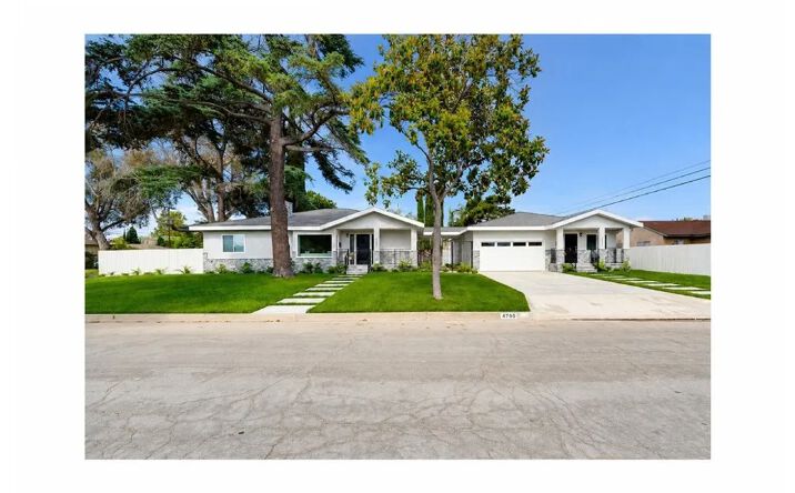 Pictures of Multifamily property located at 4705 Whitewood, Long Beach, CA 90808 for sales - image #1