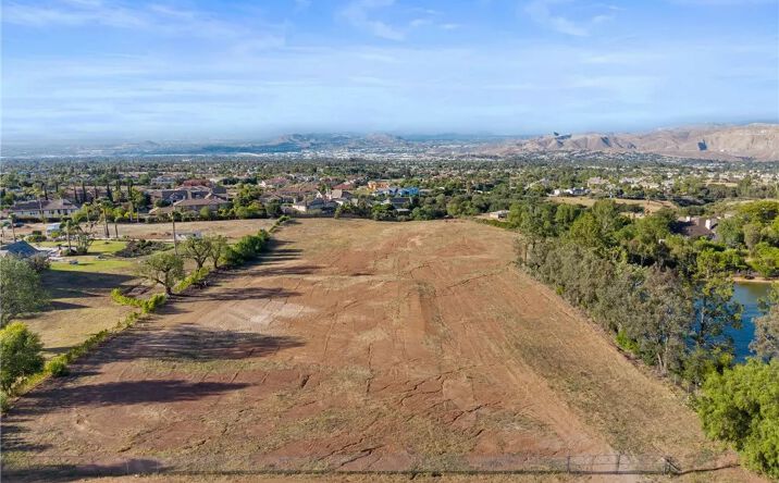 Pictures of Land property located at Hidden Springs Drive, Corona, CA 92881 for sales - image #1