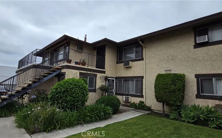 Pictures of Multifamily property located at 3126 E Orangethorpe, Anaheim, CA 92806 for sales - image #1