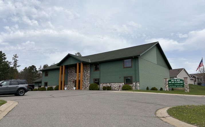 Pictures of Retail, Office, Special Purpose property located at 225 SE 21ST ST, GRAND RAPIDS, MN 55744-4274 for sales - image #1