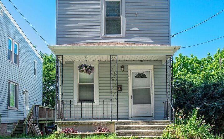 Highland Avenue, Norwood