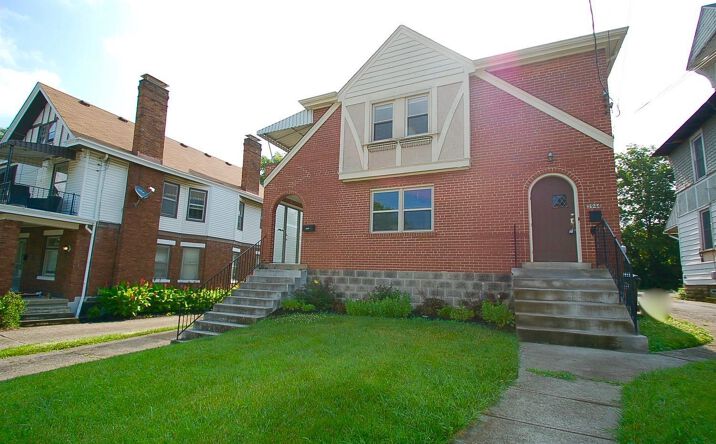 Hazel Avenue, Norwood
