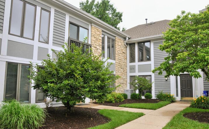Montgomery Road 10B, Montgomery