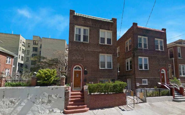 Pictures of Multifamily property located at 2752 Wallace Avenue, New York City, NY 10467 for sales - image #1