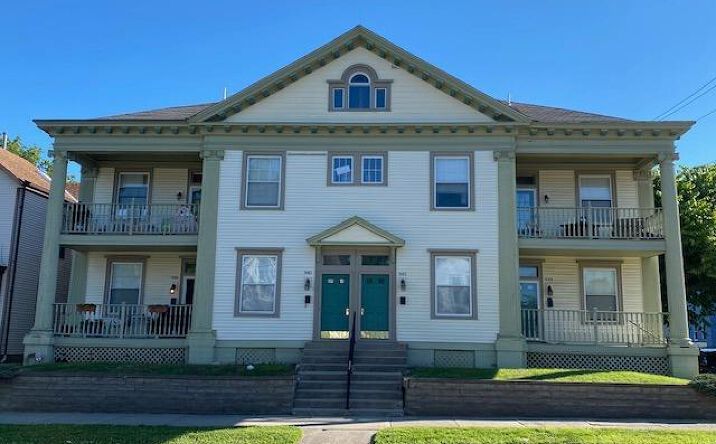 942 Dayton Street, Hamilton