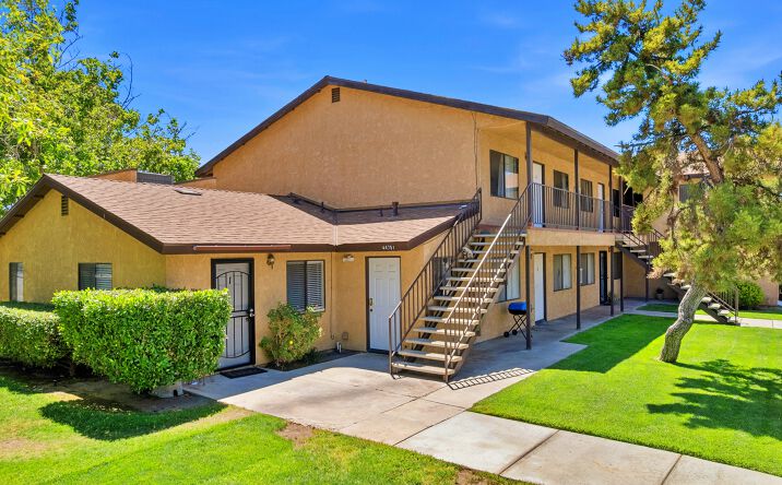 Pictures of Multifamily property located at 44751 FERN AVE, LANCASTER, CA 93534 for sales - image #1