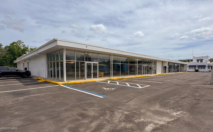 Pictures of Retail property located at 118 Northwest 8th Avenue, Gainesville, FL 32601 for sales - image #1