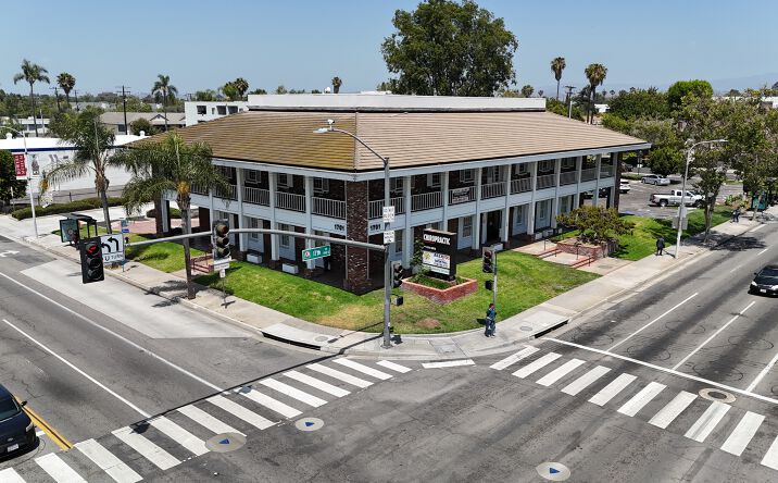 Pictures of Office property located at 1701 N Main Street, Santa Ana, CA 92706 for sales - image #1