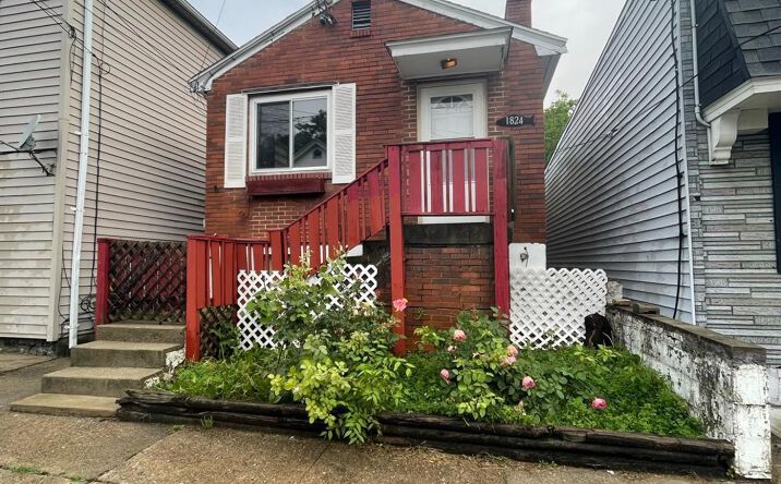 Mills Avenue, Norwood