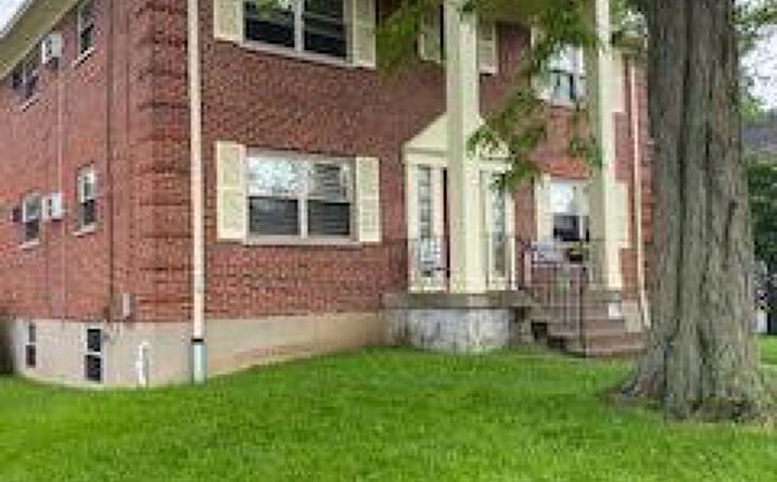 Delaware Avenue, Deer Park