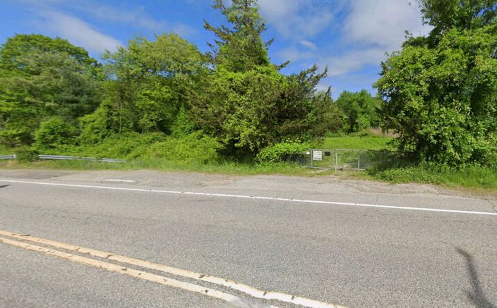 Pictures of Multifamily, Land, Special Purpose property located at NEW LONDON TNPK, STONINGTON, CT 06378 for sales - image #1
