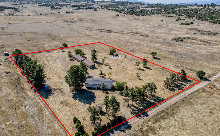 Pictures of Land property located at 37589 MONTEZUMA VLY RD, RANCHITA, CA 92066-9707 for sales - image #1