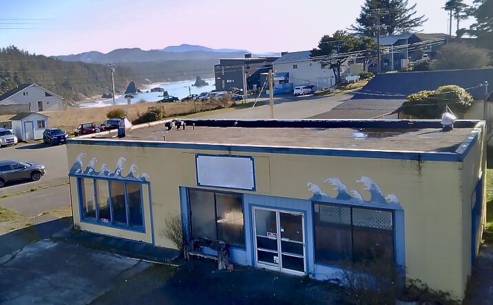 Pictures of Retail, Industrial, Mixed Use property located at 311 6th Street, Port Orford, OR 97465 for sales - image #1