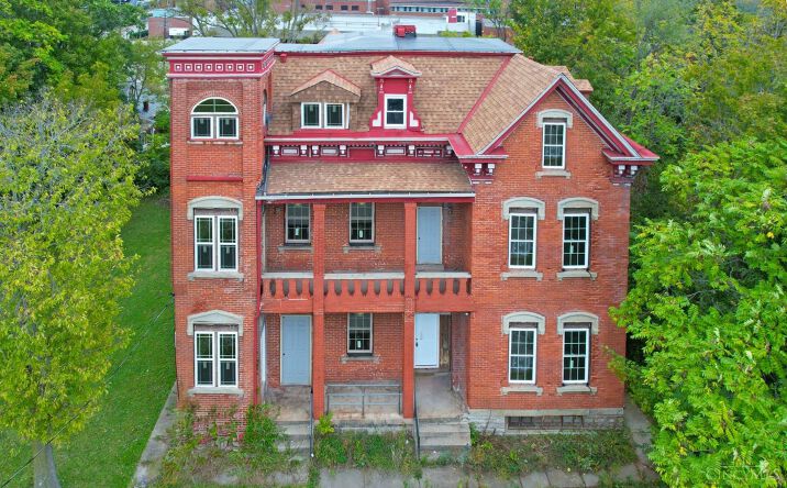 608 Crown Street, Cincinnati