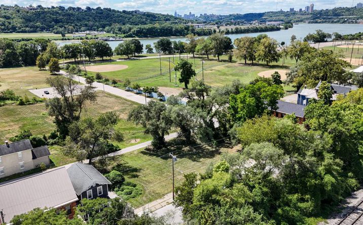 Pictures of Land, Multifamily, Business for Sale property located at 3219 Riverside Drive, Cincinnati, OH 45226 for sales - image #1