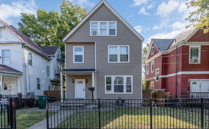 Pictures of Multifamily property located at Maplewood Avenue, Cincinnati, OH 45219 for sales - image #1