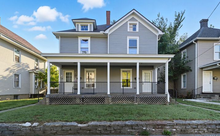 Young Street, Middletown