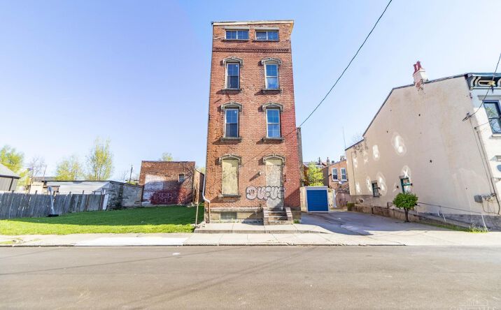 Pictures of Multifamily property located at Livingston Street, Cincinnati, OH 45214 for sales - image #1