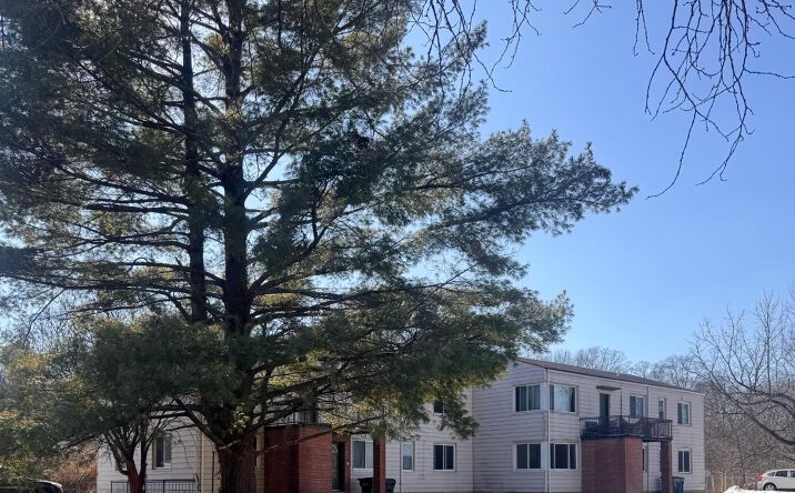 Pictures of Multifamily property located at 31 Flanders, Greenhills, OH 45218 for sales - image #1