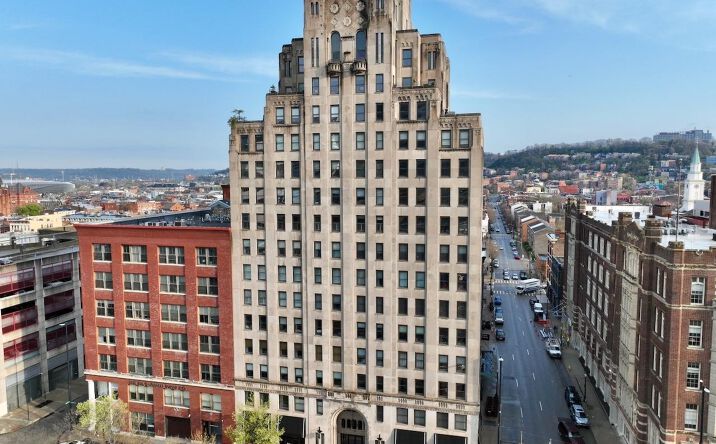 Pictures of Retail property located at E Central Parkway 102, Cincinnati, OH 45202 for sales - image #1