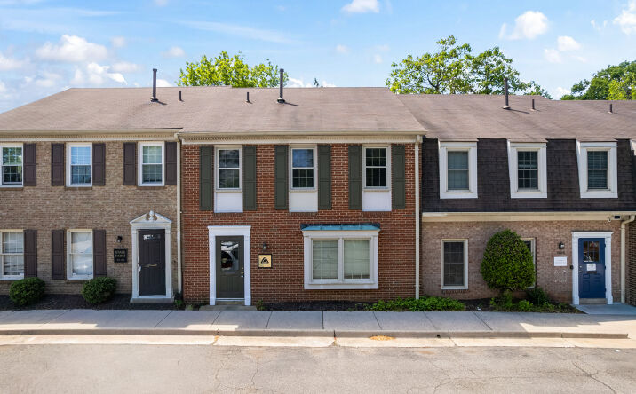 Pictures of Office property located at 7003 KILWORTH LN, SPRINGFIELD, VA 22151-4008 for sales - image #1