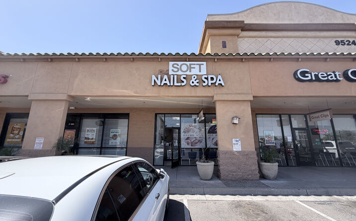 Pictures of Retail, Business for Sale property located at 9524 W Camelback Rd, Glendale, AZ 85305 for sales - image #1