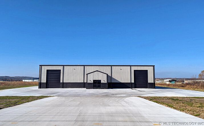 Pictures of Special Purpose property located at 1040 N Moccasin Avenue, Tahlequah, OK 74464 for sales - image #1