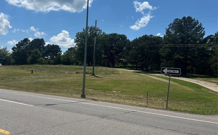 Pictures of Land, Office, Retail, Industrial property located at 2233 S Mississippi, Atoka, OK 74525 for sales - image #1