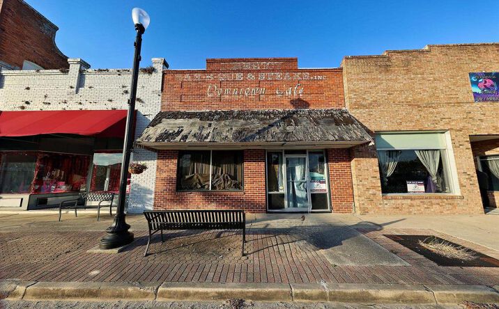 Pictures of Special Purpose property located at 108 Main ST E, Perry, FL 32347 for sales - image #1
