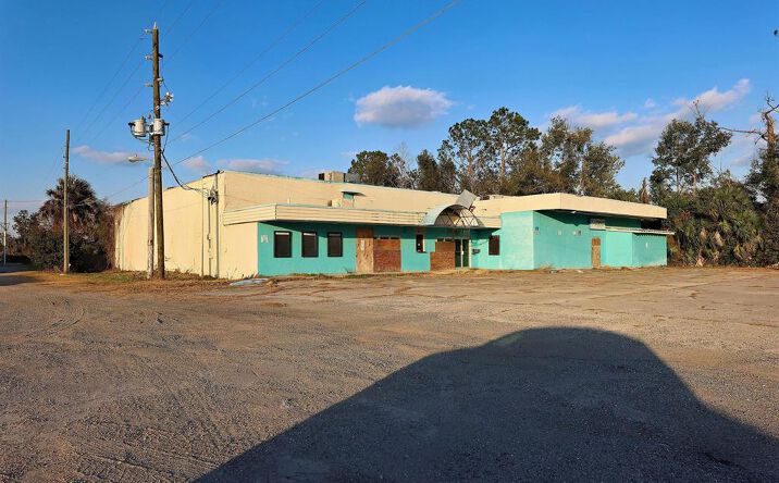 Pictures of Special Purpose property located at 118 Park St E, Perry, FL 32347 for sales - image #1